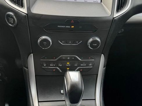 Used 2016 Ford Edge SEL w/ Equipment Group 201A image 11