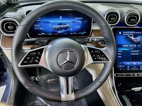 Used 2024 Mercedes-Benz C 300 4MATIC Sedan image 11