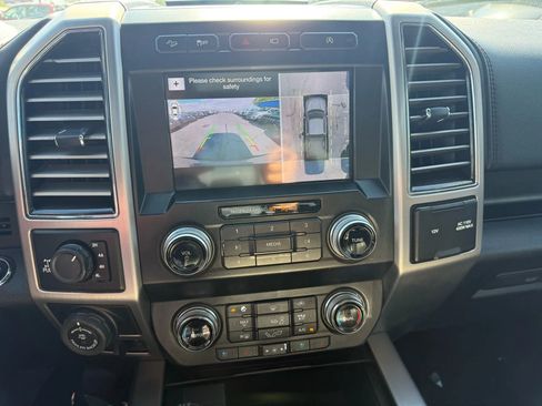 Used 2019 Ford F150 Platinum w/ Equipment Group 701A Luxury image 21