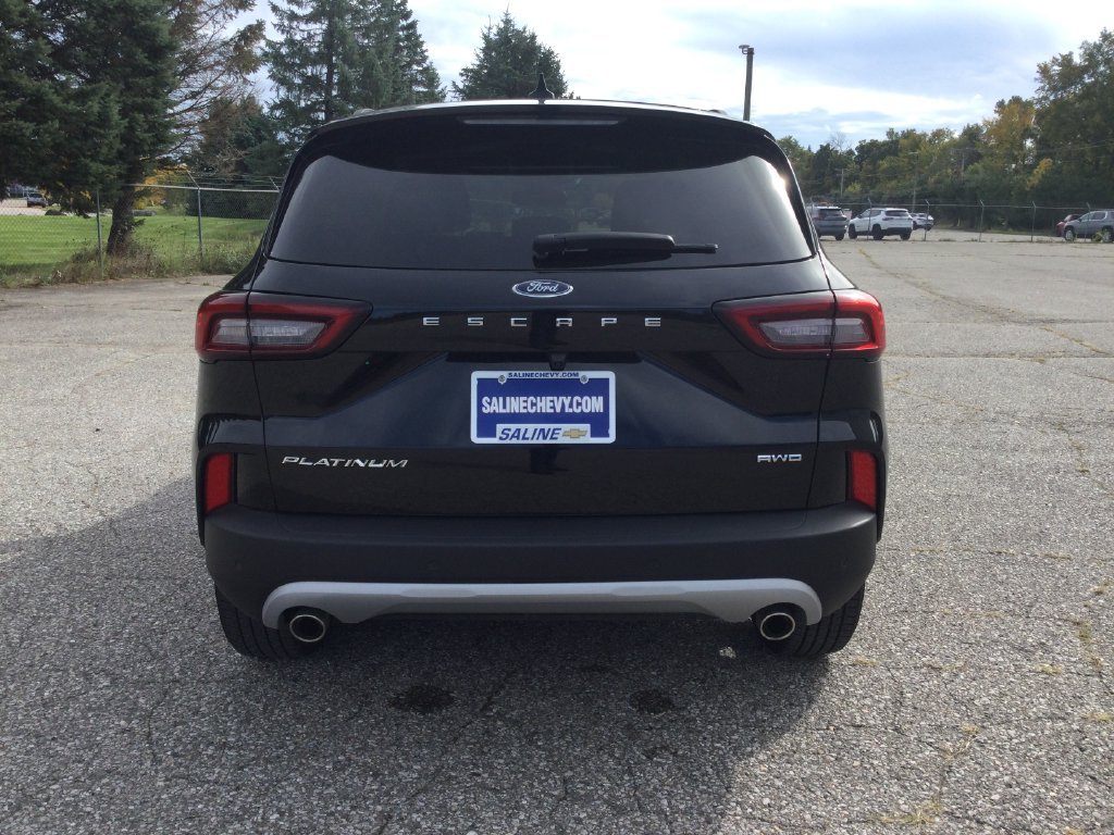 Used 2025 Ford Escape Platinum AWD/4WD image 6