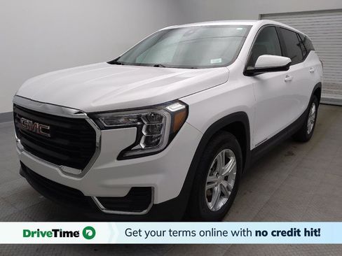 Used 2024 GMC Terrain SLE FWD image 1