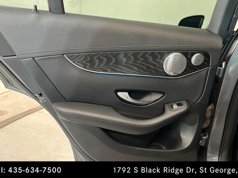 Used 2017 Mercedes-Benz GLC 300 4MATIC Coupe image 18