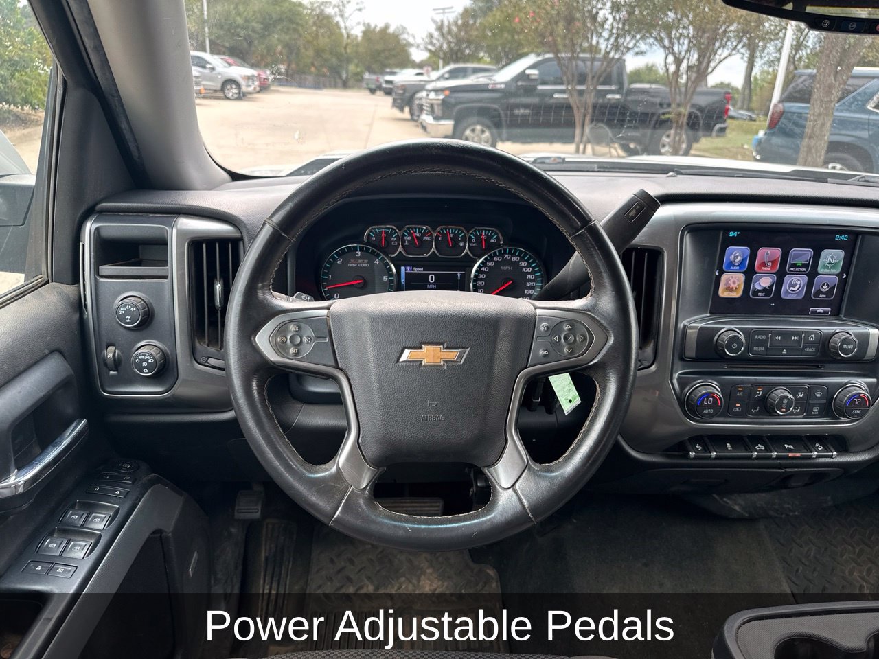 Used 2018 Chevrolet Silverado 1500 LT w/ Texas Edition AWD/4WD image 14
