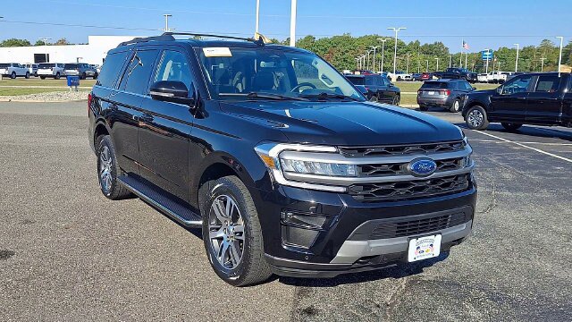 Certified 2023 Ford Expedition XLT AWD/4WD image 2