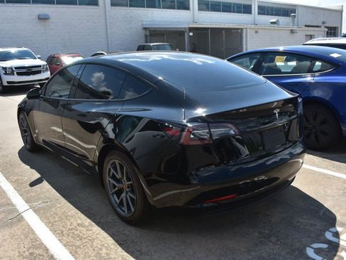 Used 2021 Tesla Model 3 Standard Range Plus RWD image 6