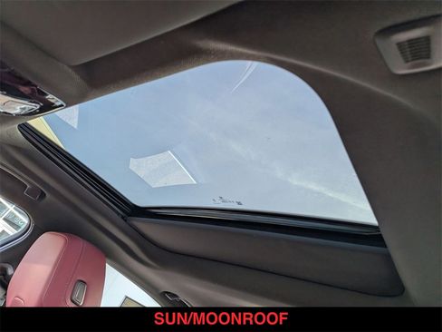 Used 2025 BMW i5 xDrive40 w/ Premium Package image 15