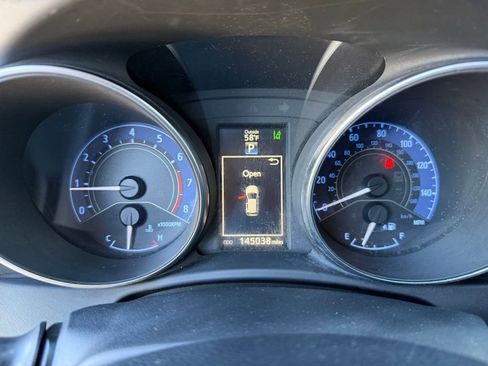 Used 2017 Toyota Corolla iM image 26