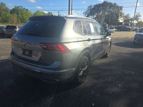 Used 2022 Volkswagen Tiguan SE image 7