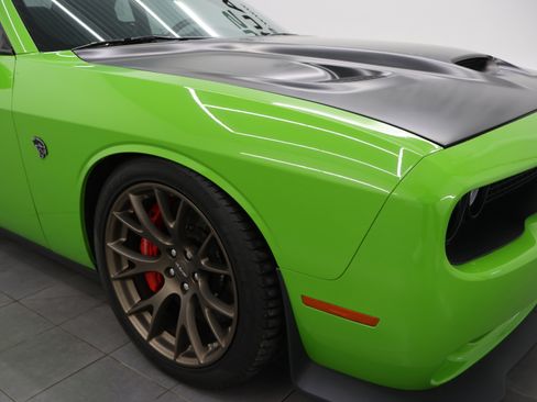 Used 2017 Dodge Challenger SRT Hellcat RWD image 24
