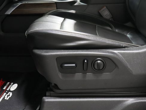 Used 2021 Chevrolet Silverado 2500 High Country image 25