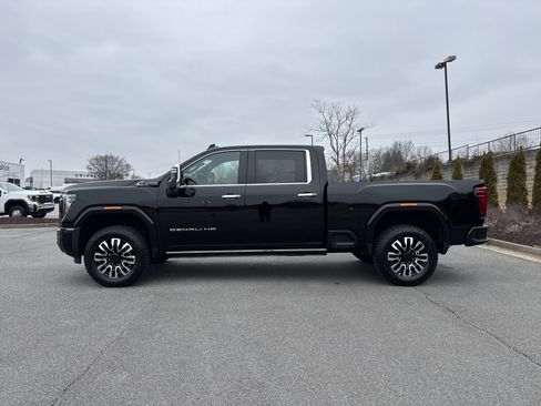 New 2026 GMC Sierra 2500 Denali Ultimate image 7