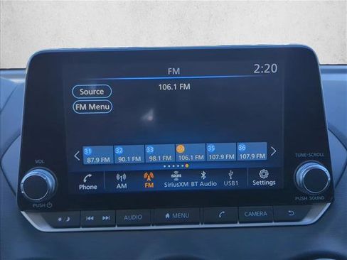 New 2025 Nissan Sentra SR w/ SR Premium Package FWD image 11