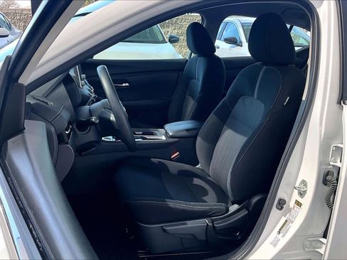 Certified 2024 Nissan Sentra SV image 8