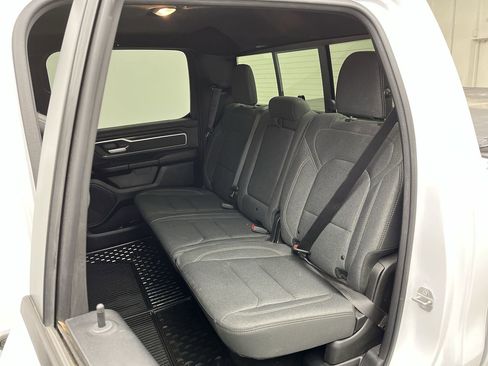 Used 2020 RAM 1500 Big Horn AWD/4WD image 11