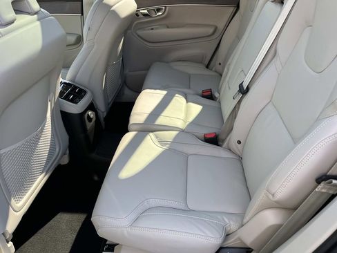 New 2026 Volvo XC90 T8 Ultra image 19