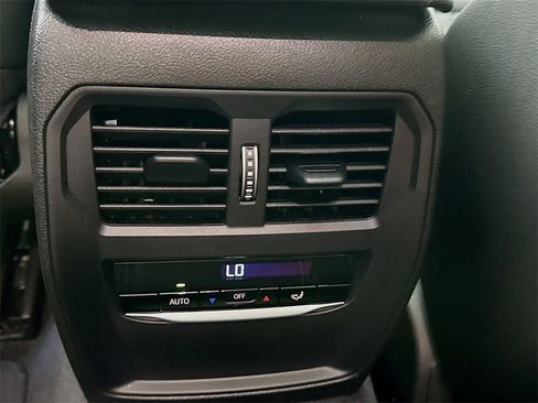 Used 2023 BMW 230i xDrive Coupe w/ Premium Package image 27