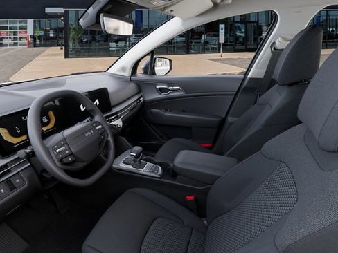 New 2026 Kia Sportage LX image 17