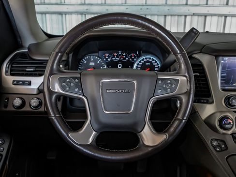 Used 2020 GMC Yukon Denali w/ Denali Ultimate Package image 15