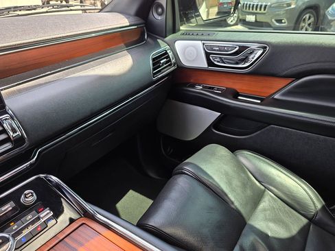 Used 2019 Lincoln Navigator Reserve w/ Cargo Package image 47