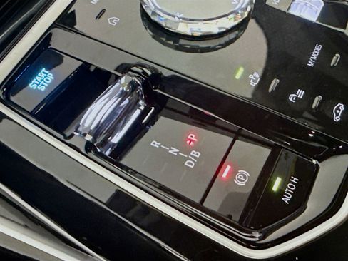 New 2026 BMW i7 xDrive60 image 16