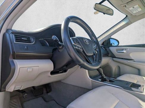 Used 2016 Toyota Camry XLE image 9