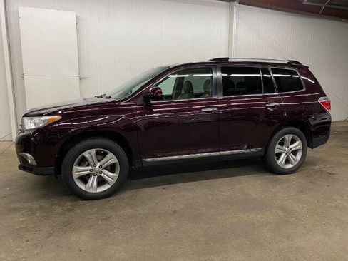 Used 2013 Toyota Highlander Limited image 1