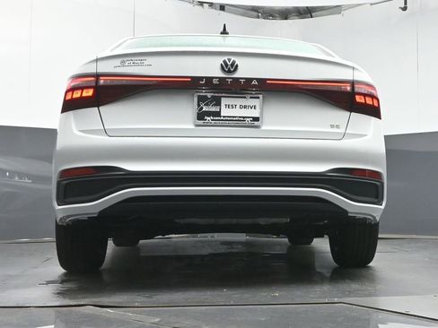 New 2026 Volkswagen Jetta SE image 34
