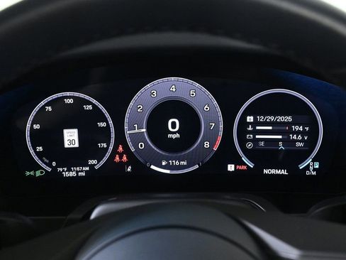 Used 2025 Porsche 911 Carrera image 14