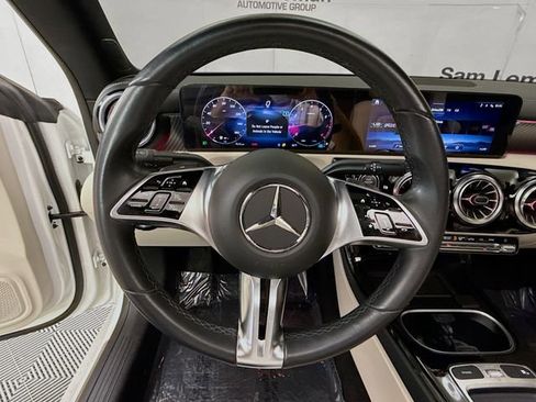 Used 2024 Mercedes-Benz CLA 250 4MATIC image 13