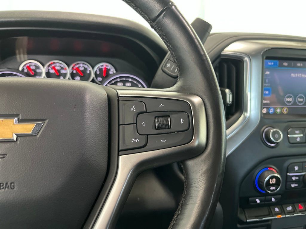 Used 2020 Chevrolet Silverado 1500 LT w/ Convenience Package AWD/4WD image 7