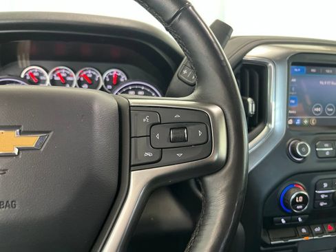 Used 2020 Chevrolet Silverado 1500 LT w/ Convenience Package AWD/4WD image 7