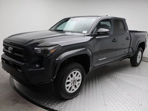 Used 2024 Toyota Tacoma SR5 image 1