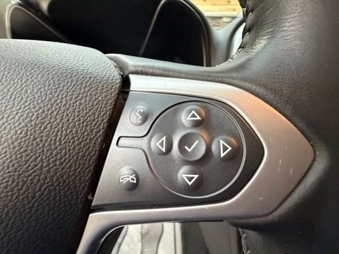 Used 2022 Chevrolet Colorado LT w/ LT Convenience Package AWD/4WD image 24