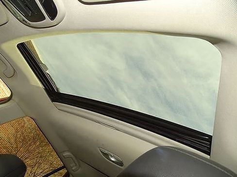 Used 2021 Subaru Outback Limited image 11