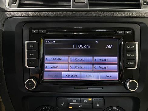 Used 2014 Volkswagen Jetta SE FWD image 13