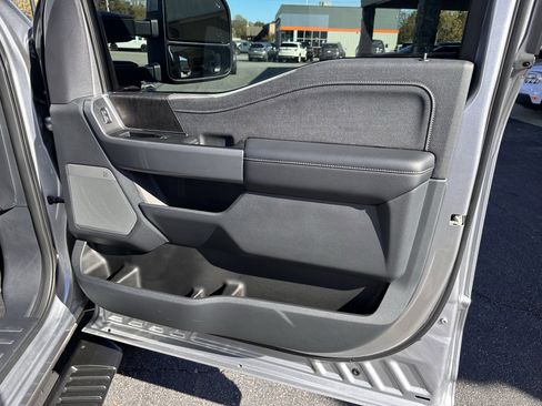 Used 2023 Ford F250 Lariat w/ Lariat Ultimate Package image 14