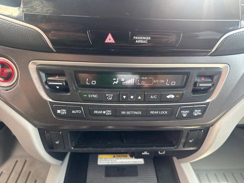 Used 2021 Honda Pilot Special Edition image 19
