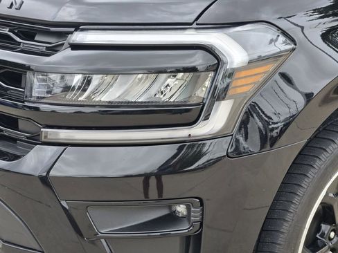 Used 2022 Ford Expedition Max Limited AWD/4WD image 15