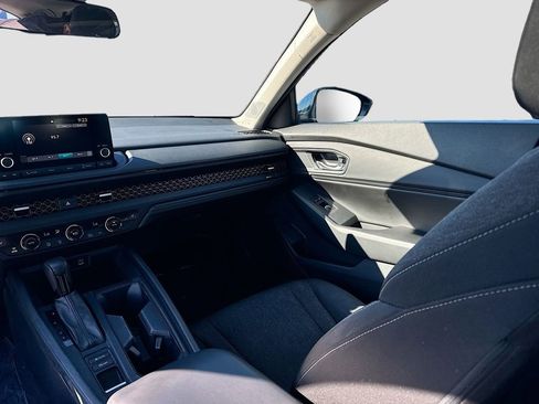 Used 2023 Honda Accord EX image 22