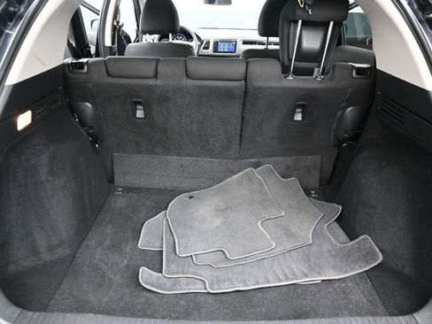 Used 2017 Honda HR-V EX image 16