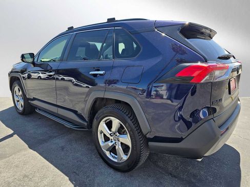 Used 2019 Toyota RAV4 Limited AWD/4WD image 5