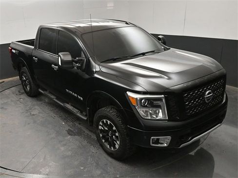Used 2019 Nissan Titan PRO-4X w/ Pro-4x Utility Package image 23