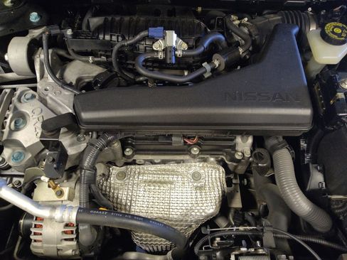 Used 2019 Nissan Rogue SV w/ Premium Package image 30