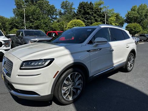 Certified 2023 Lincoln Nautilus Reserve w/ Cargo Utility Package AWD/4WD image 9