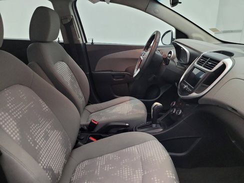 Used 2020 Chevrolet Sonic LT FWD image 21