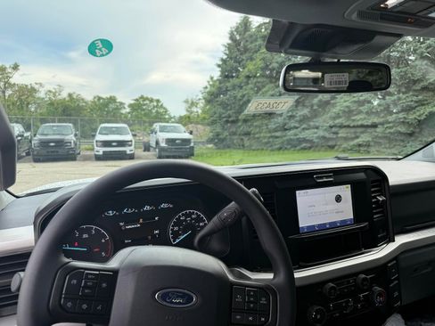 New 2025 Ford F350 XLT w/ XLT Value Package image 7