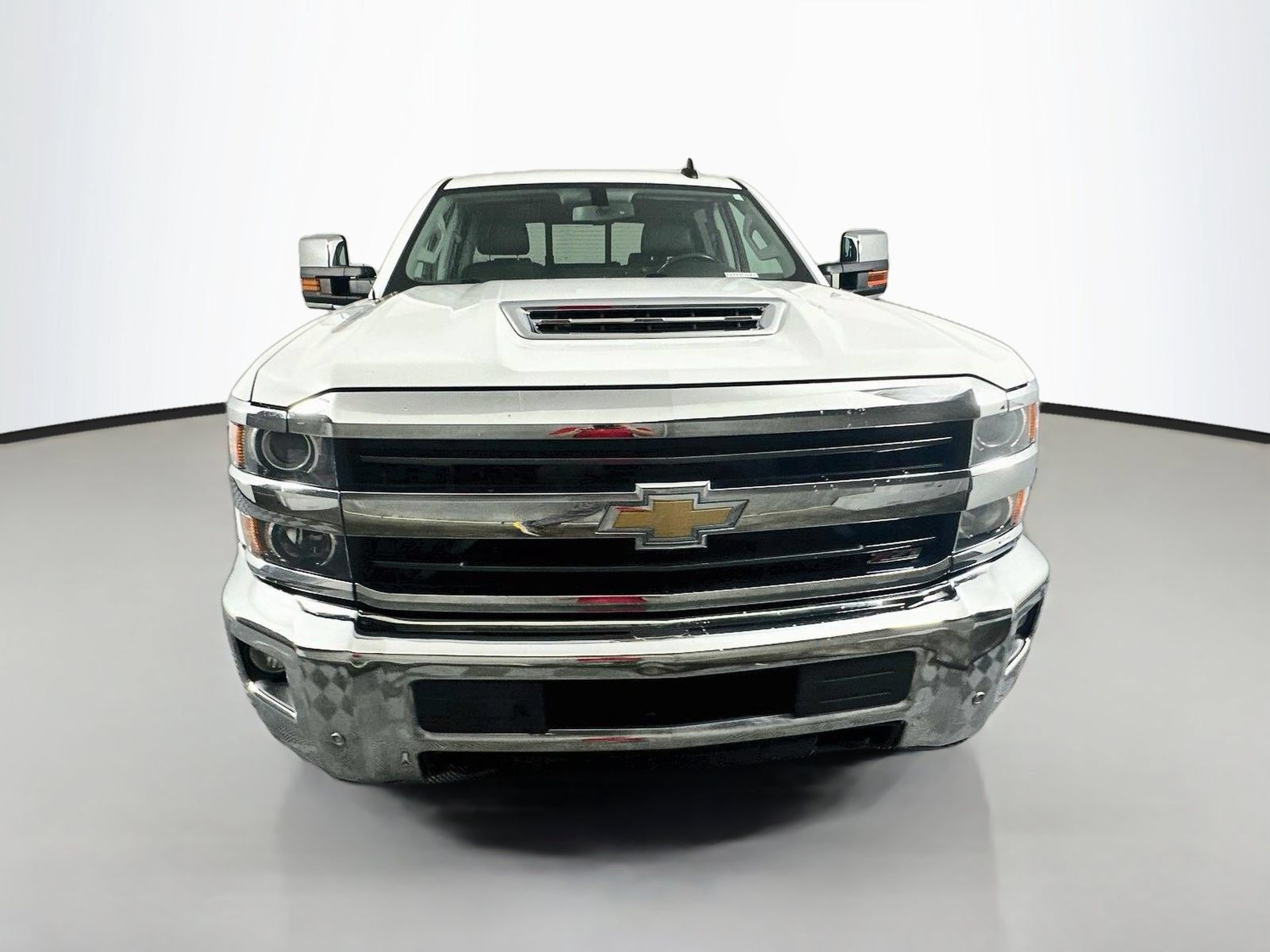 Used 2018 Chevrolet Silverado 2500 LTZ w/ Duramax Plus Package AWD/4WD image 2