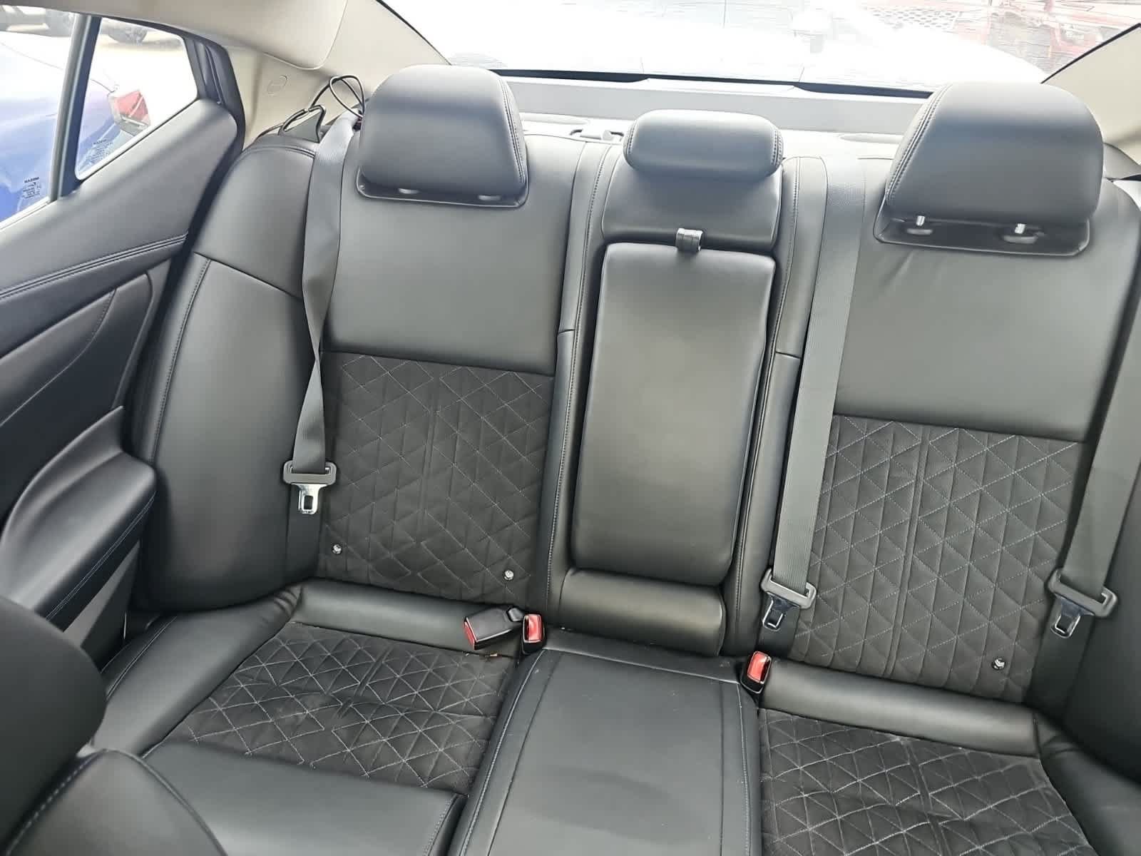 Used 2017 Nissan Maxima SR w/ Midnight Edition FWD image 5