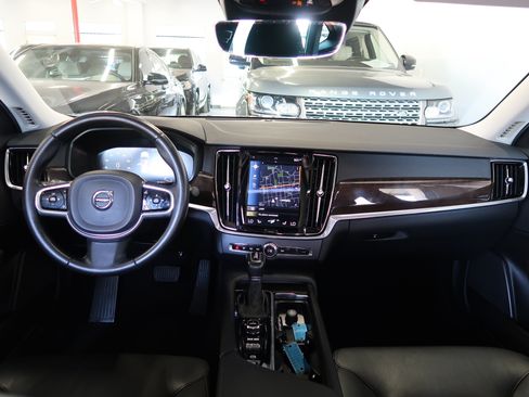 Used 2018 Volvo S90 T6 Momentum AWD/4WD image 12