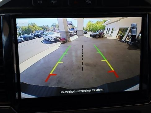 Used 2022 Ford F250 Lariat w/ Black Appearance Package image 39